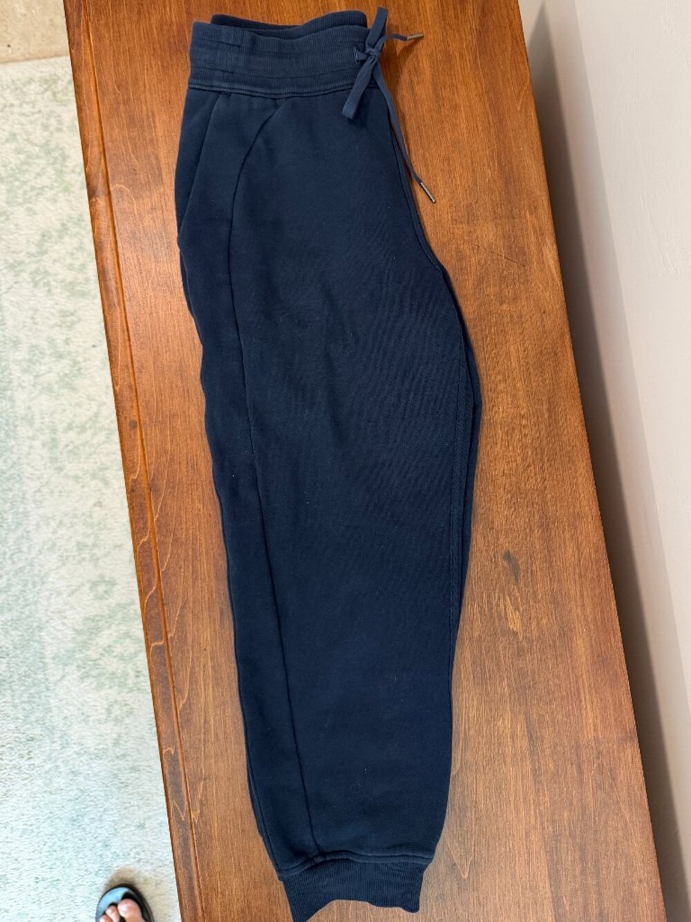 Lululemon Size 6 Scuba HR High Rise True Navy Sweatpants 24" inseam